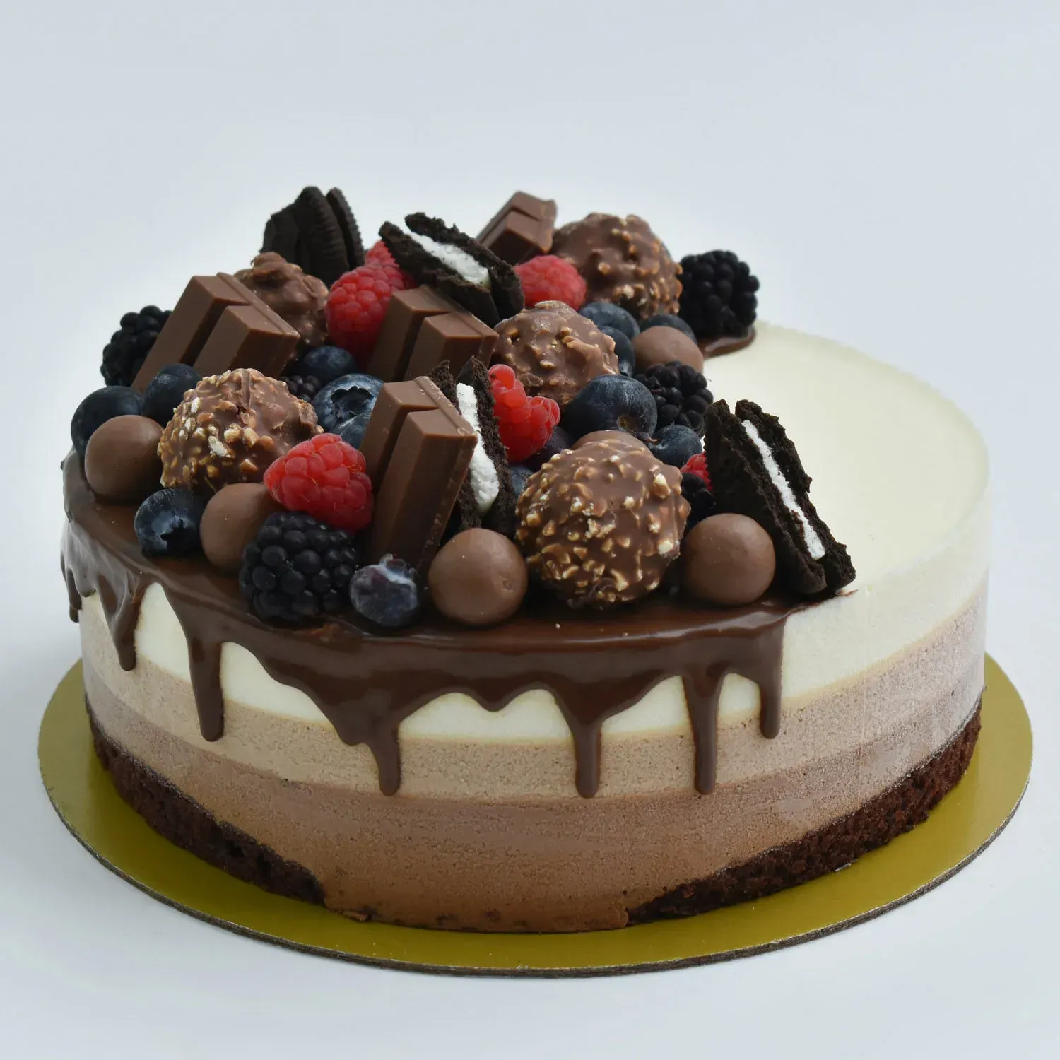 Chocolate Feast Cake 8 Portion - Image 2
